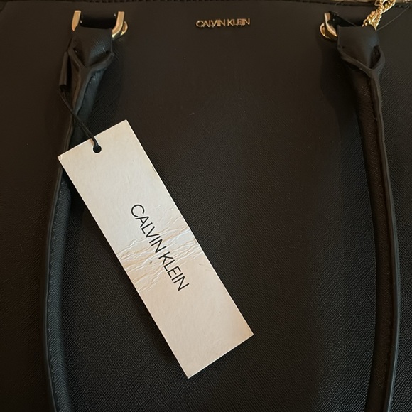 Brand new bag with tag - Picture 2 of 2